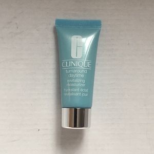 Travel turnaround daytime revitalizing moisturizer